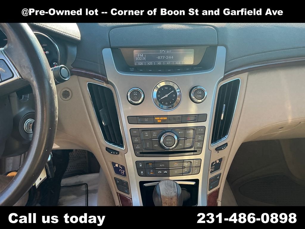 Used 2008 White Cadillac Base image 19