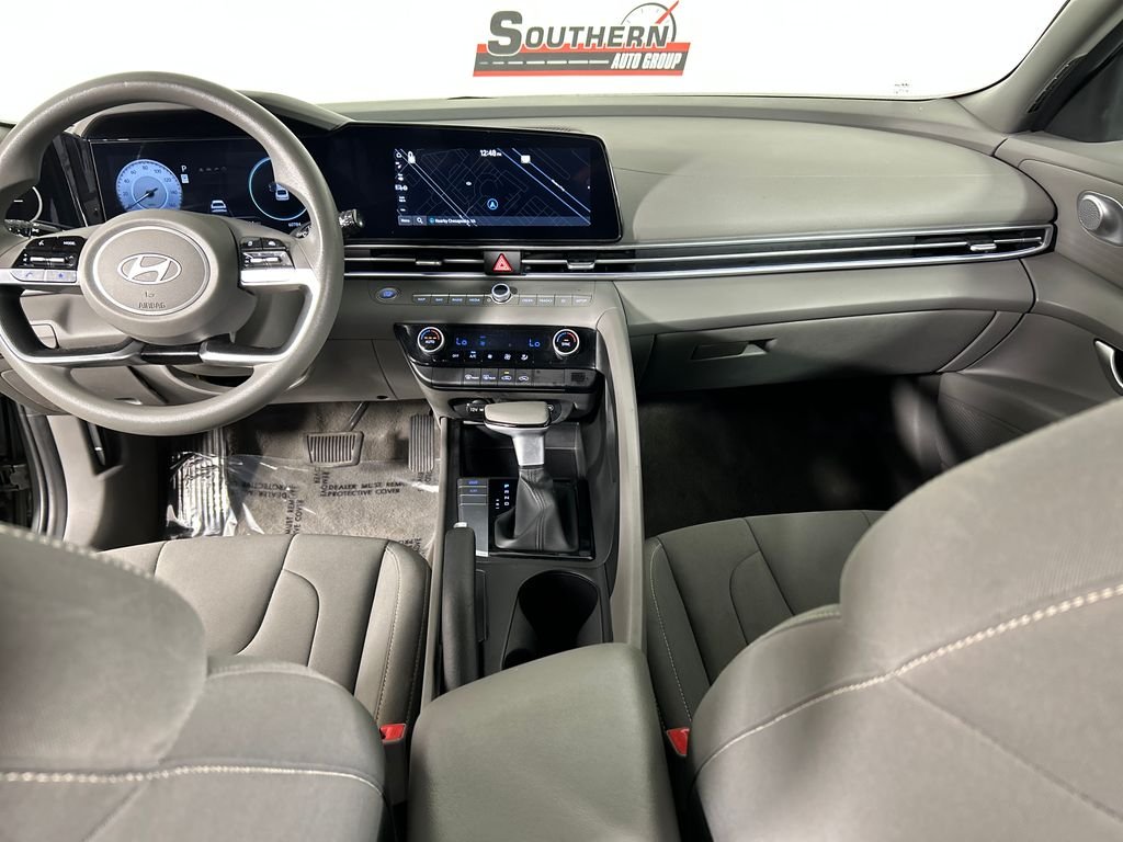 Used 2024 Gray Hyundai SEL image 18