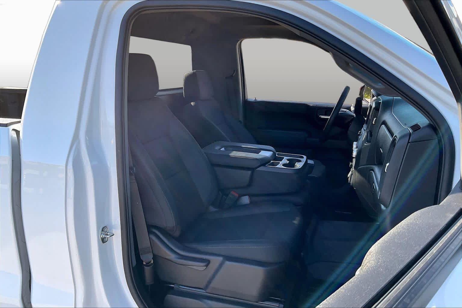 Used 2026 Summit White GMC Pro image 7