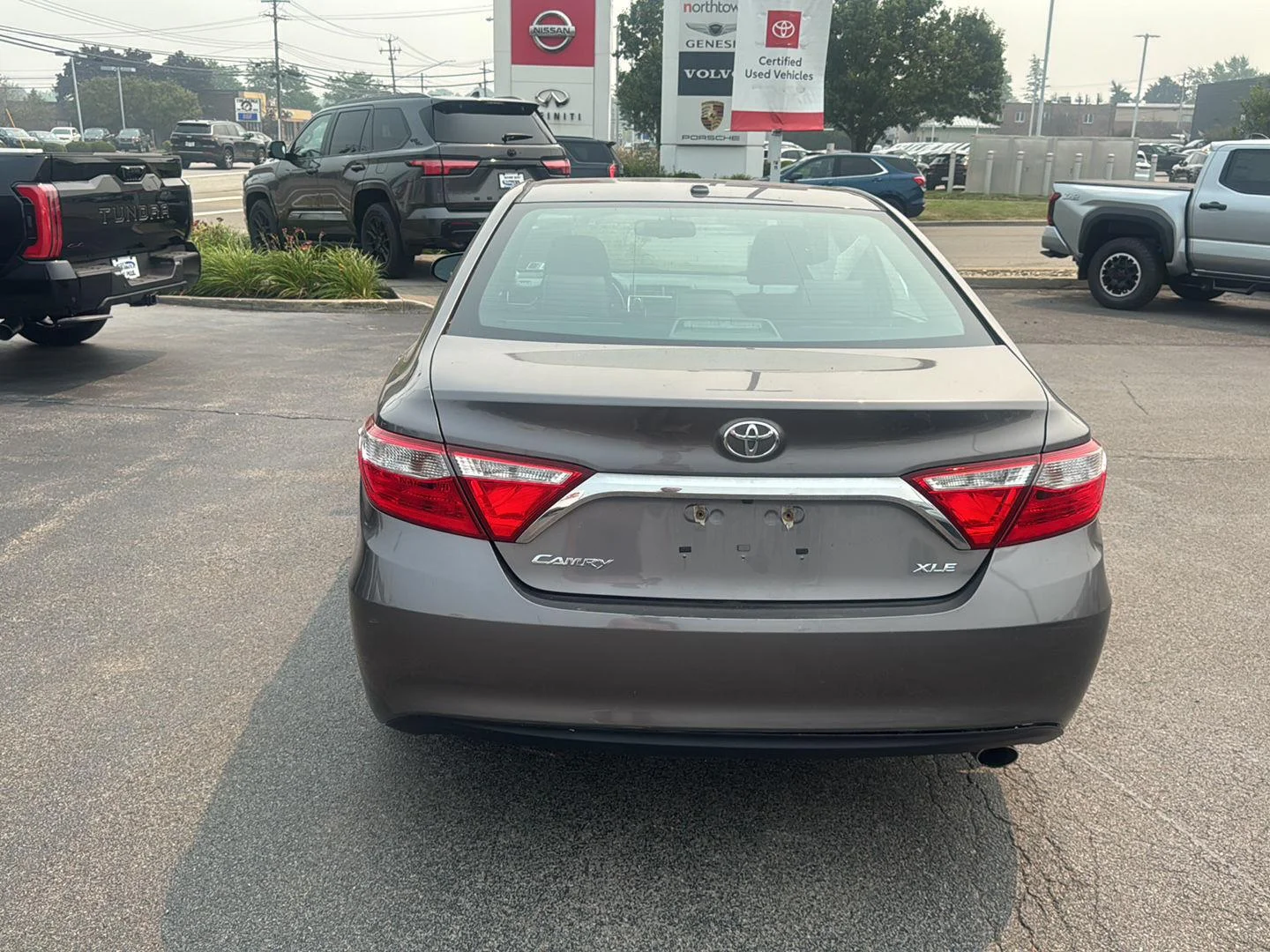 Used 2015 Predawn Gray Mica Toyota LE image 5