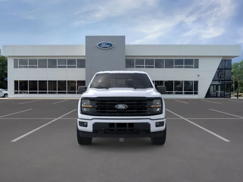 New 2026 Oxford White Ford XLT image 6