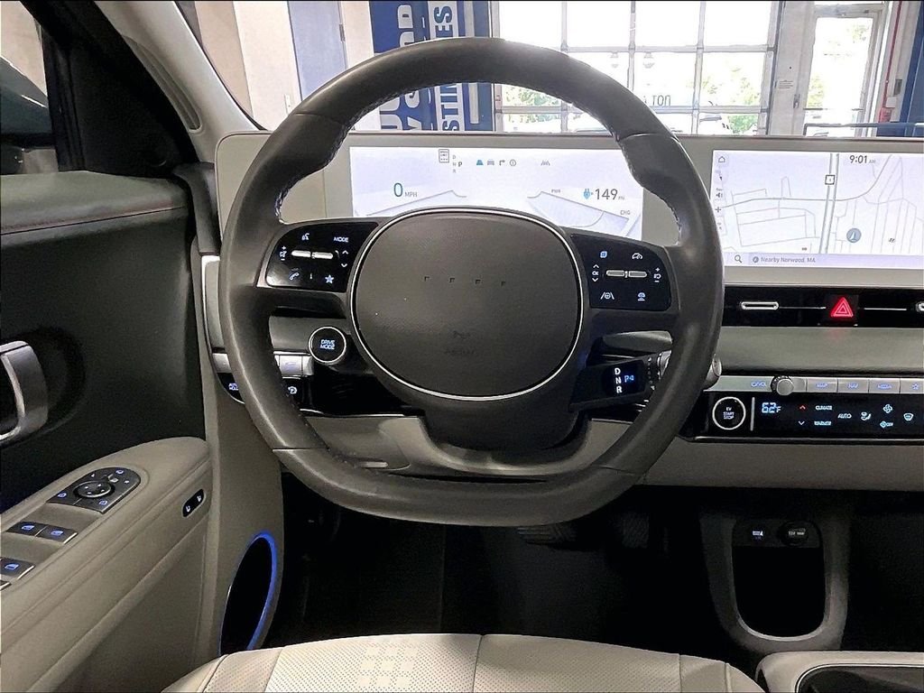 Used 2023 Green Hyundai Limited image 17