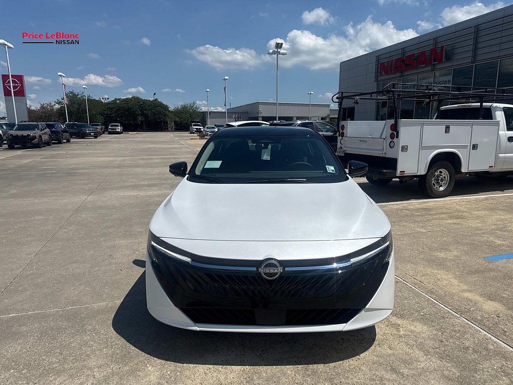New 2026 Aspen White TriCoat/Super Black Nissan SR image 2