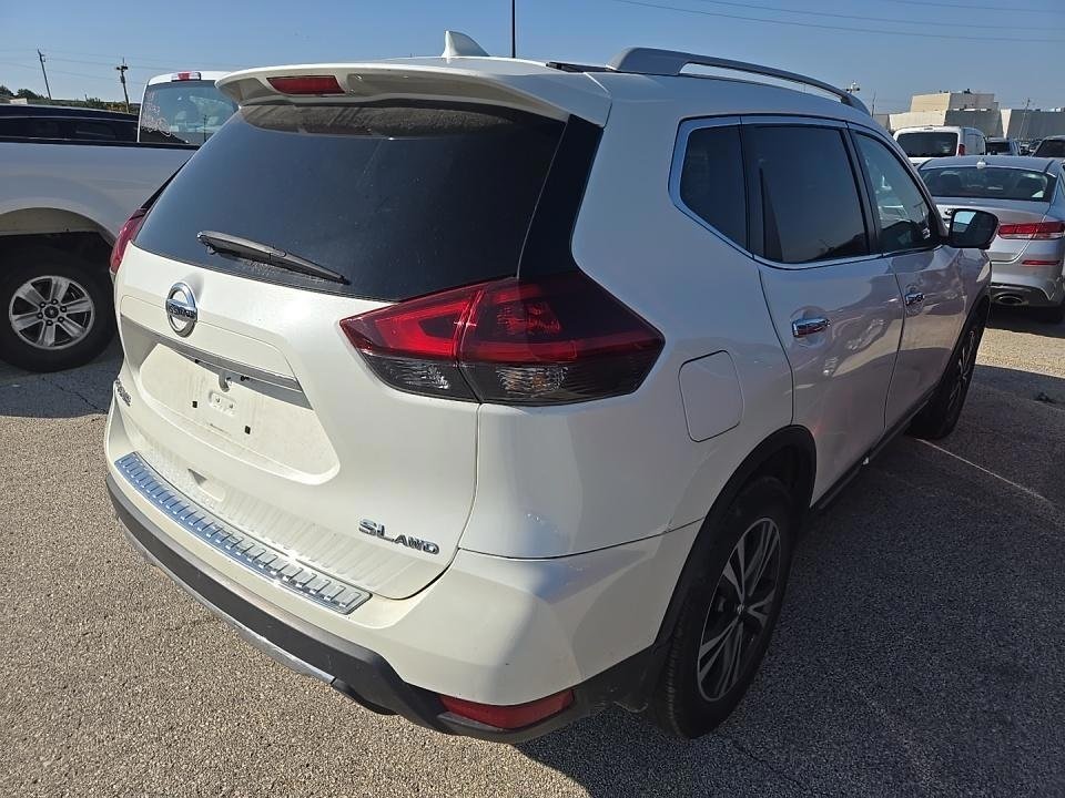 2018 Nissan Rogue SL photo 3