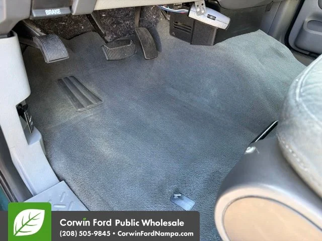 Used 2007 Green Ford  image 27