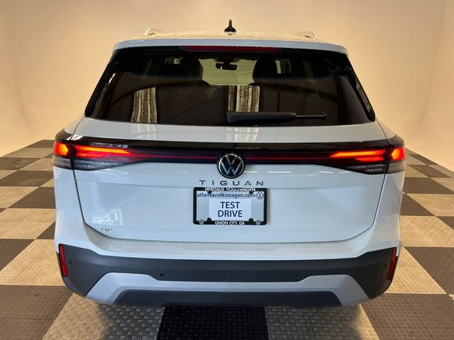 New 2026 White Volkswagen 2.0T SE image 4