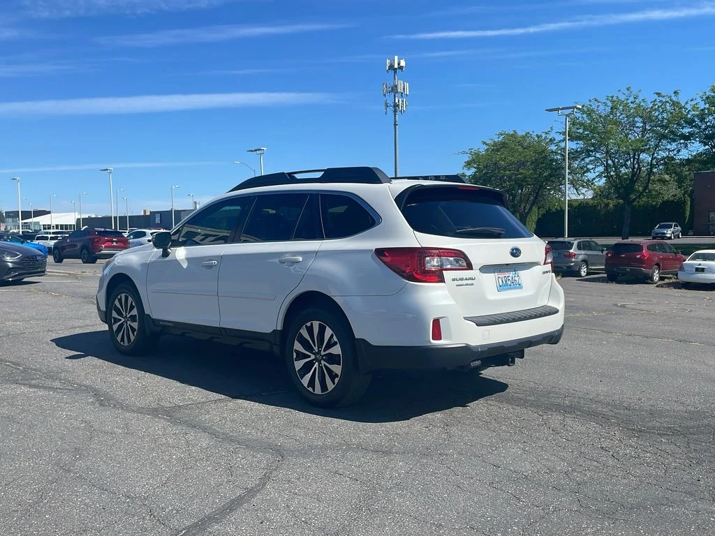 Used 2015 Crystal White Pearl Subaru 2.5i Limited image 5