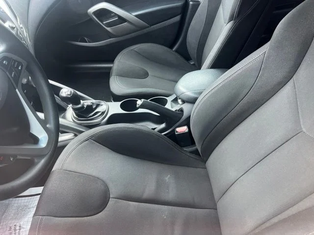 Used 2012 Beige Hyundai Base image 8