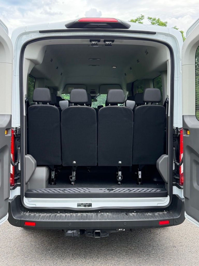 New 2026 Oxford White Ford Passenger Van XL image 27