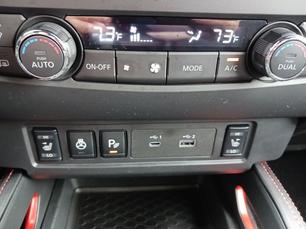Used 2026 Green Nissan PRO-X image 23