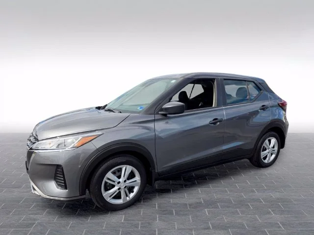 Used 2025 Gray Nissan S image 3