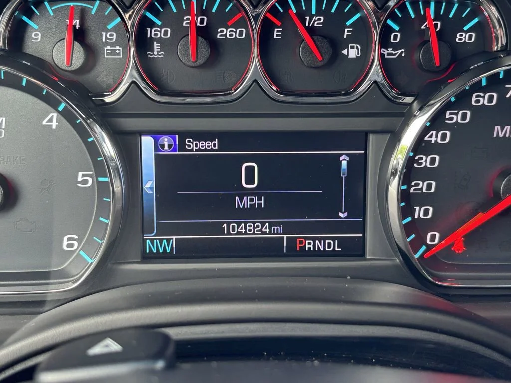 Used 2018 SILVER ICE METALLIC Chevrolet LT image 33