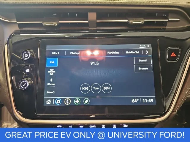 Used 2023 White Chevrolet LT image 20