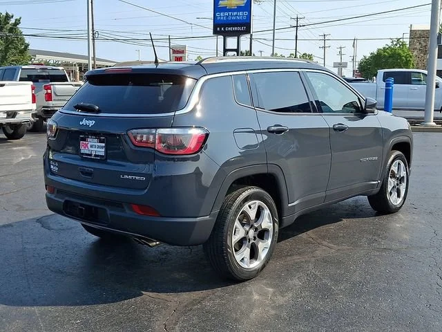 Used 2018 Gray Jeep Limited 4x4 image 7