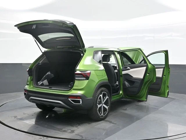 New 2026 Green Volkswagen 1.5T SEL image 29