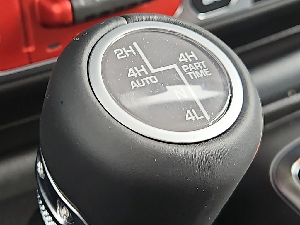 New 2026 Anvil Clear-Coat Exterior Paint Jeep Rubicon X image 17