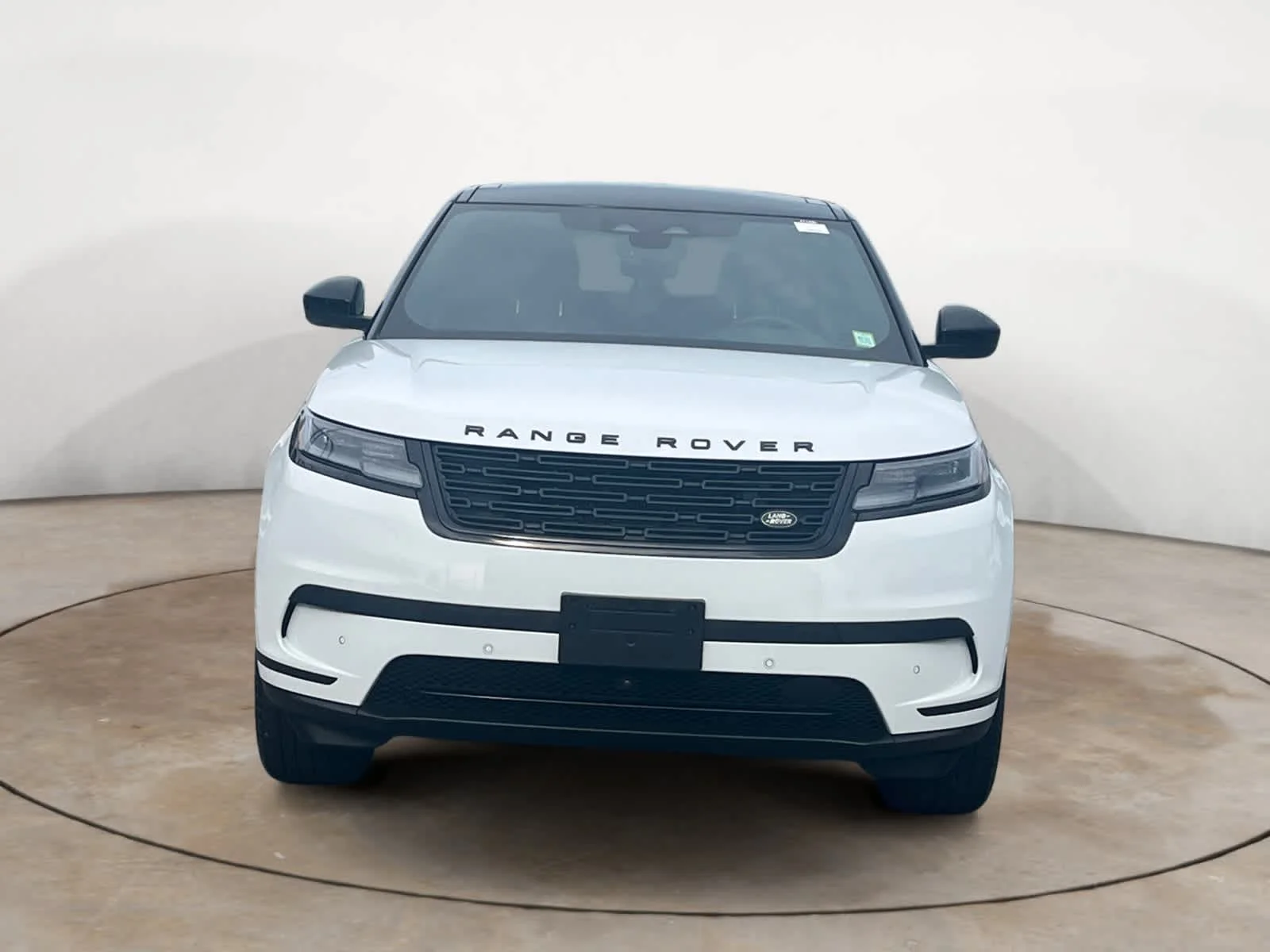 Certified Used 2026 Fuji White Land Rover S image 8