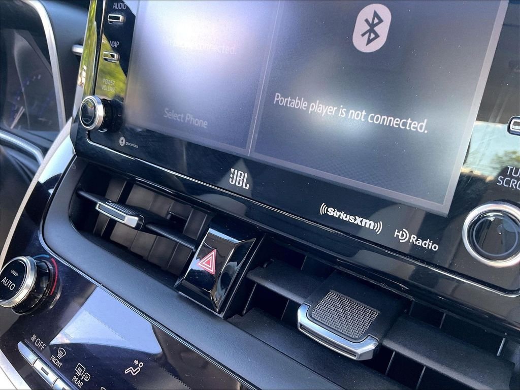 Used 2020 Black Toyota XLE image 29