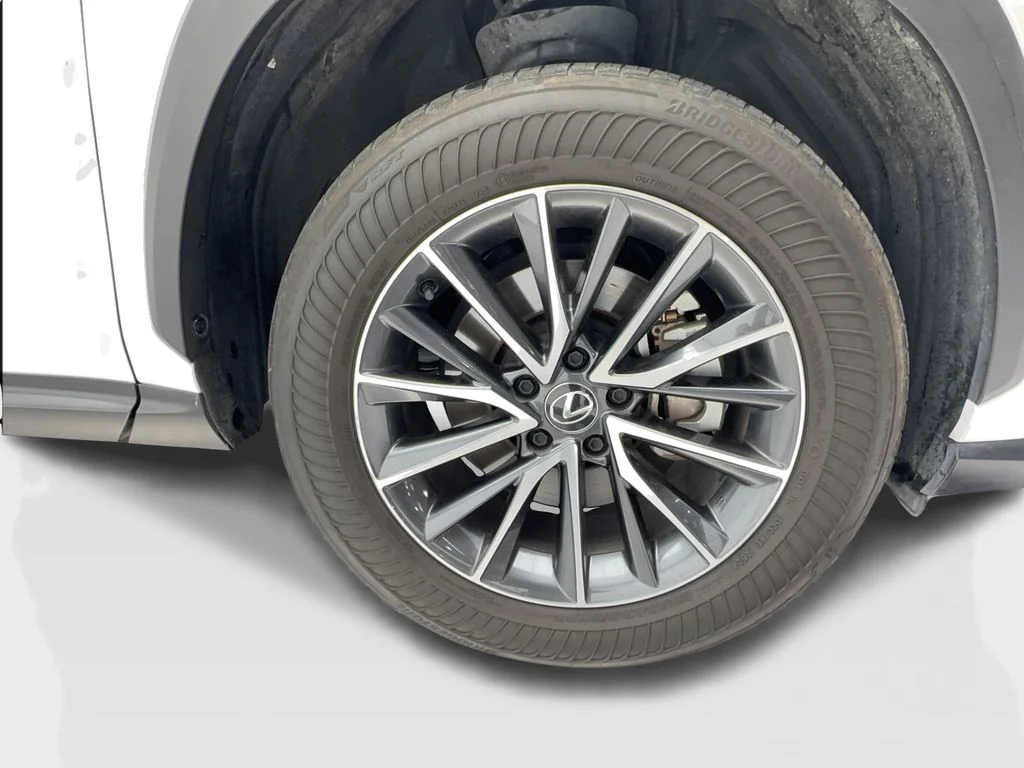 Used 2025 White Lexus 350 Premium image 13