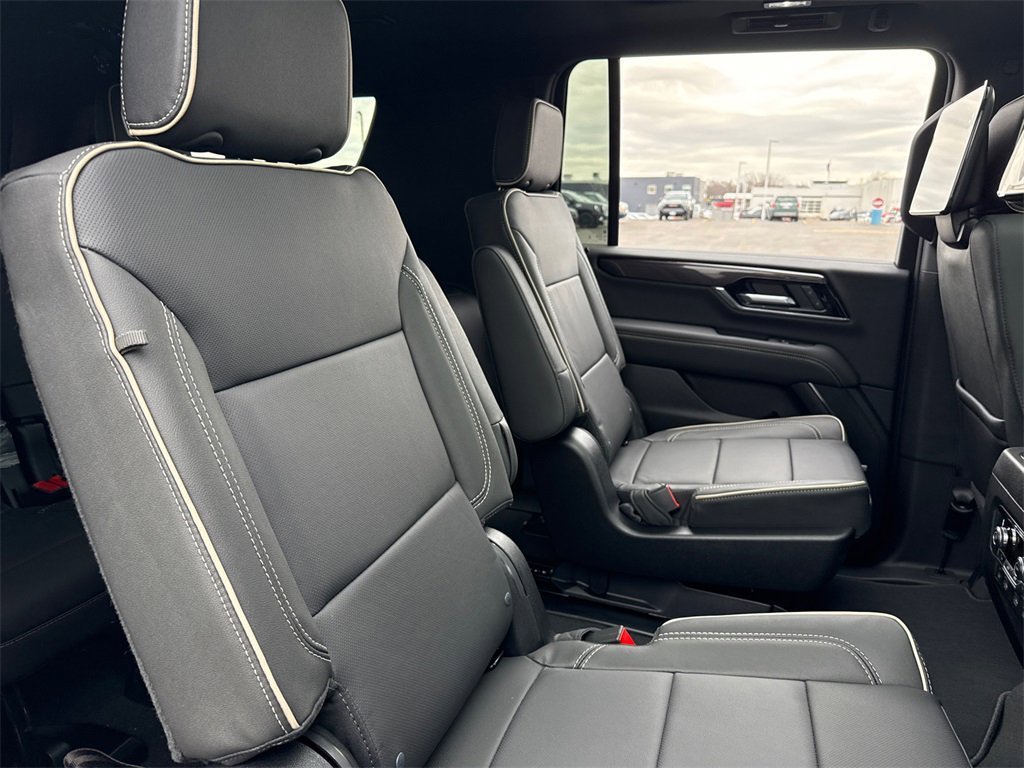 2026 GMC YUKON XL - Image 37