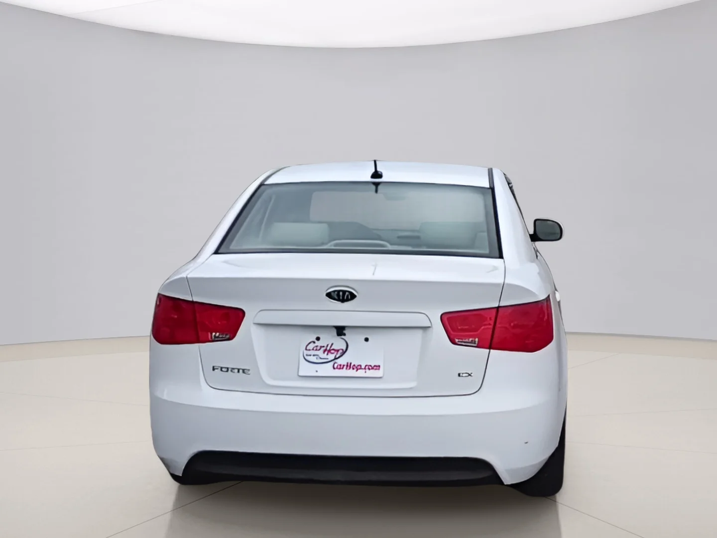 Used 2010 White Kia EX image 6