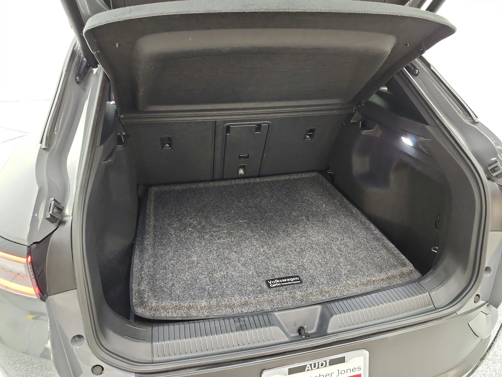 Used 2023 Pure Gray Volkswagen Pro S image 21
