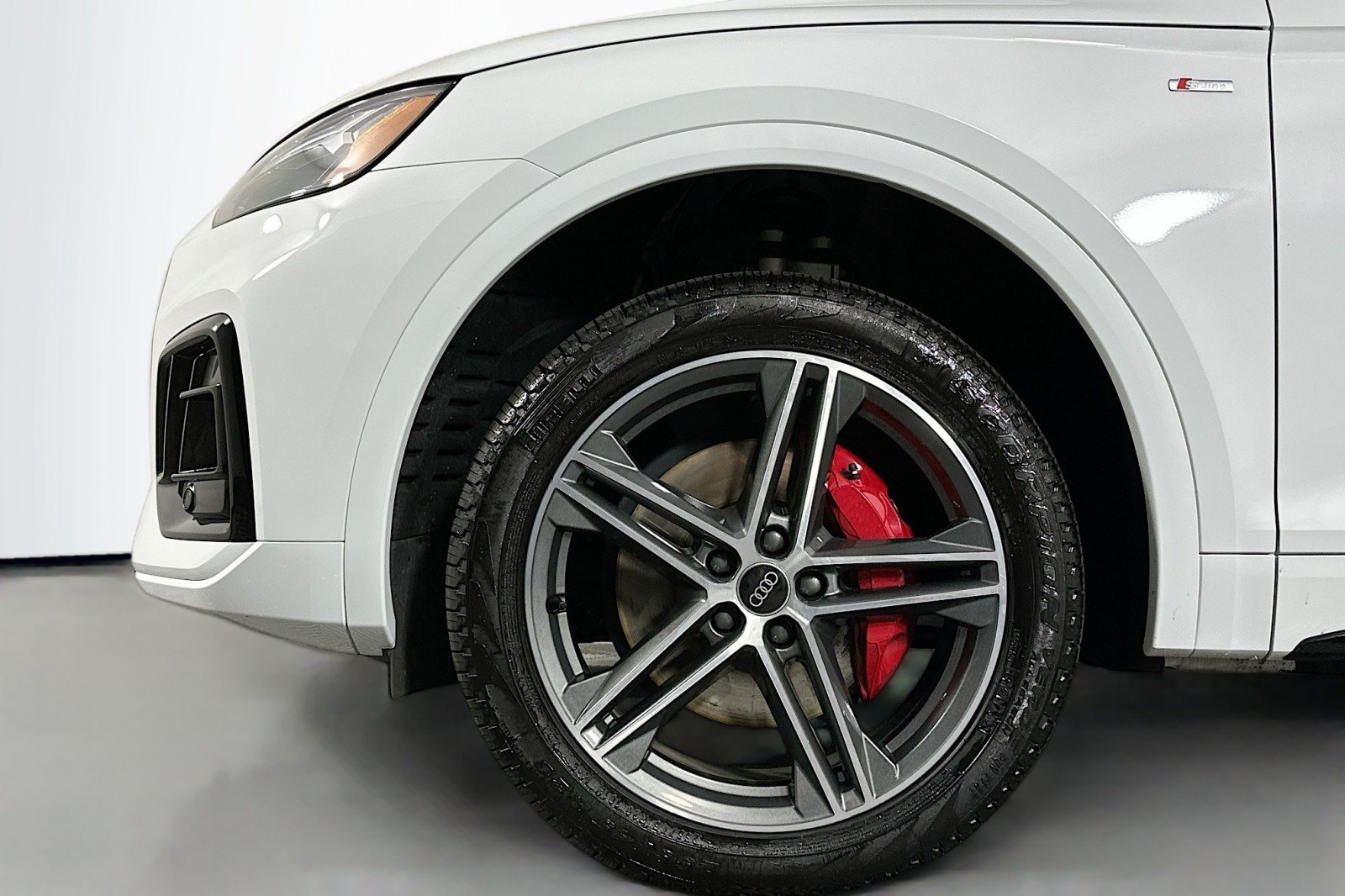 Used 2024 Glacier White Metallic Audi S line Premium Plus image 12