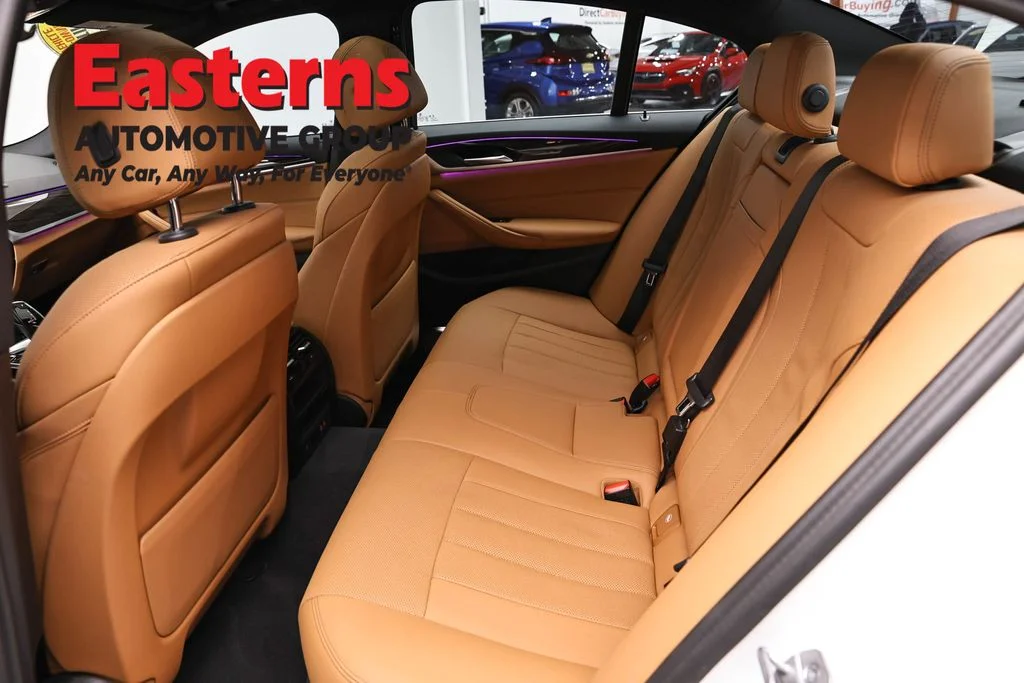 Used 2023 White BMW 530e iPerformance image 25