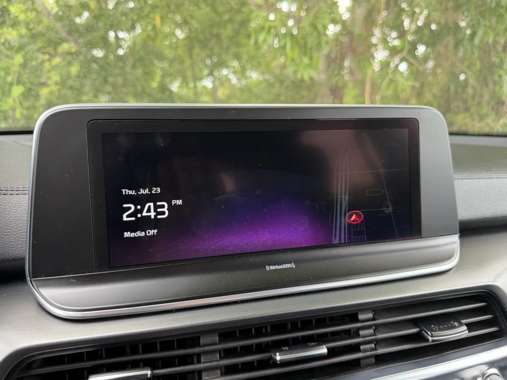 Used 2022 Glacial White Pearl Kia LX image 18