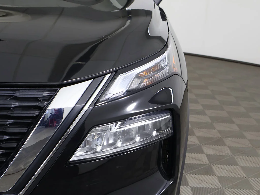 Used 2023 Black Nissan SV image 14