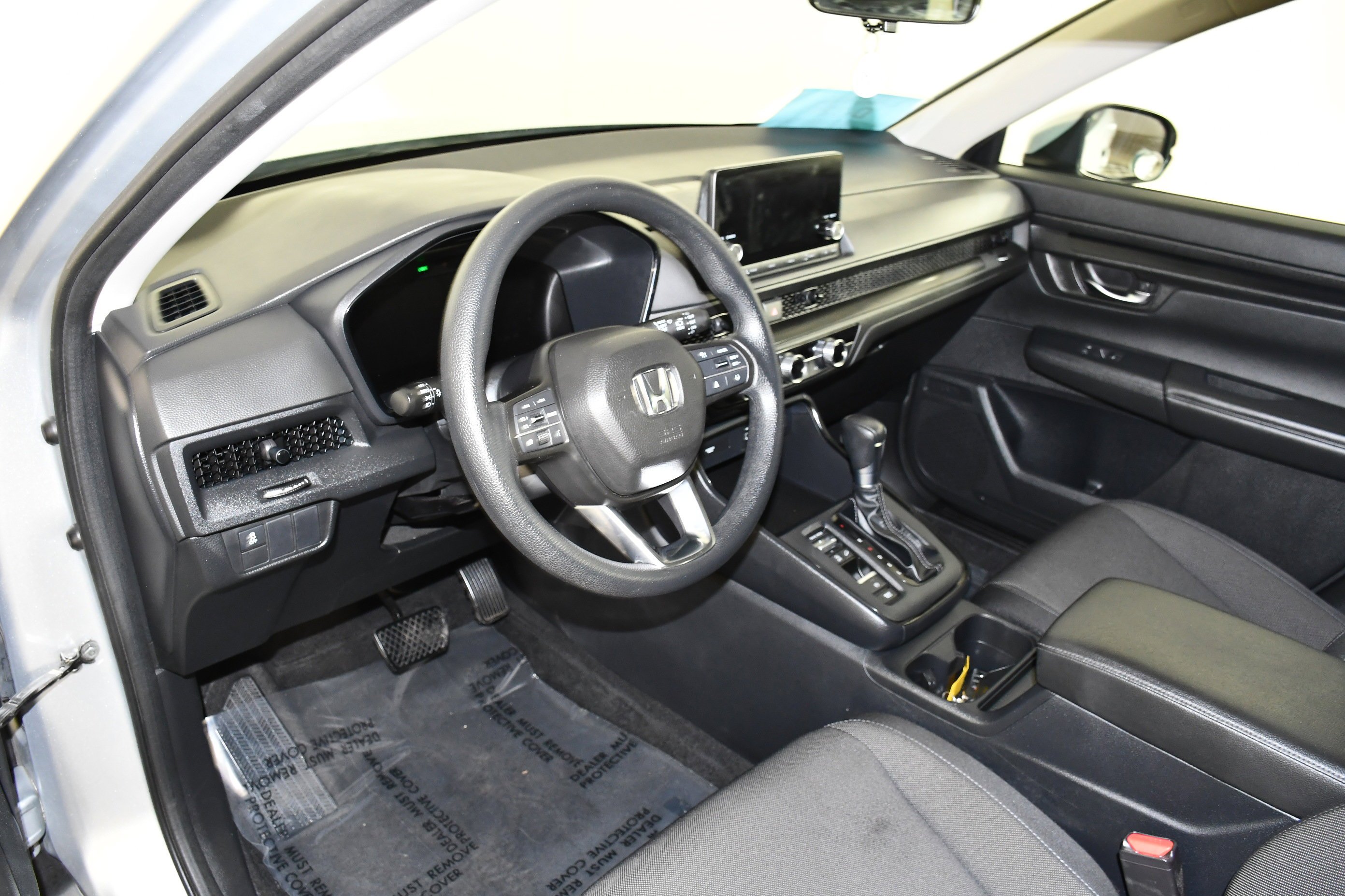Used 2025 Solar Silver Metallic Honda LX image 35