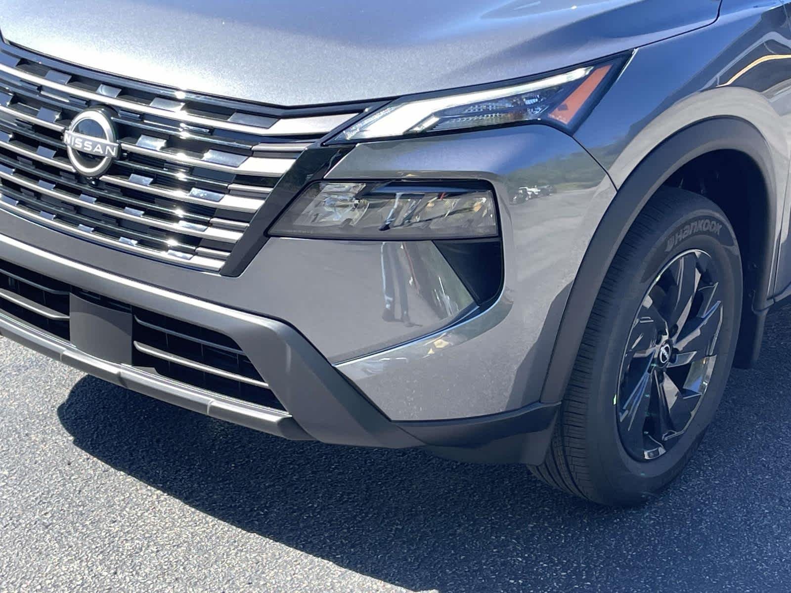 New 2026 Gun Metallic Nissan SV image 13