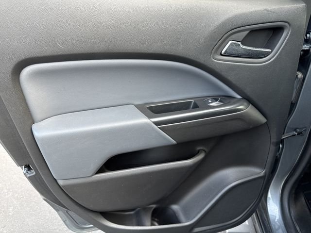 Used 2019 Gray Chevrolet Z71 image 12
