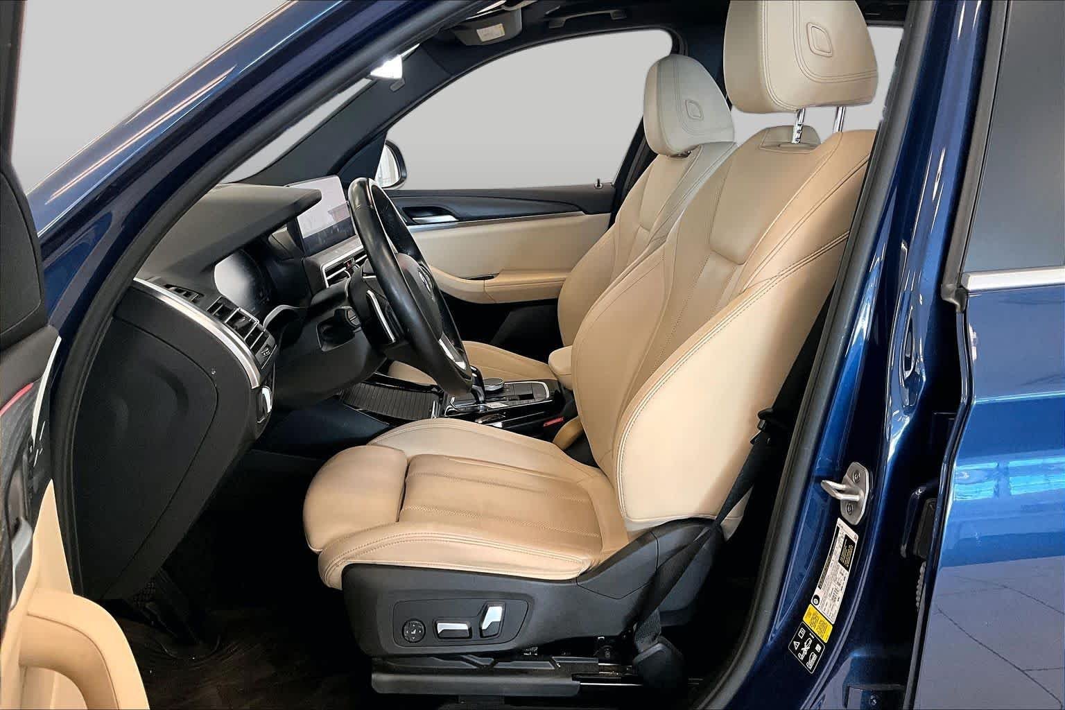 Used 2023 Phytonic Blue Metallic BMW xDrive30i image 7