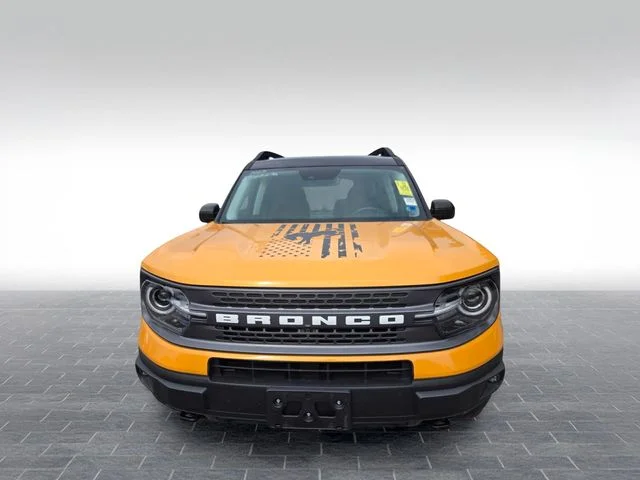 Used 2022 Orange Ford Badlands image 2