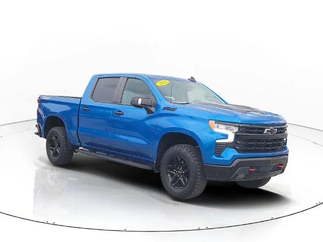 Used 2022 Blue Chevrolet LT Trail Boss image 3