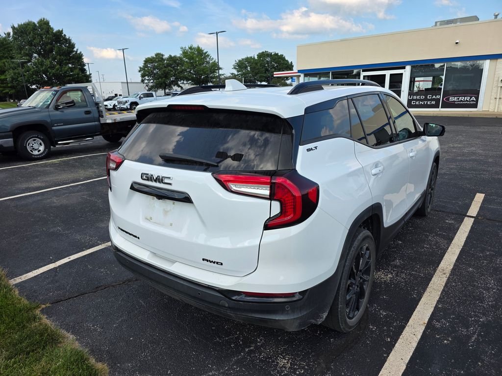 Used 2023 Summit White GMC SLT image 4