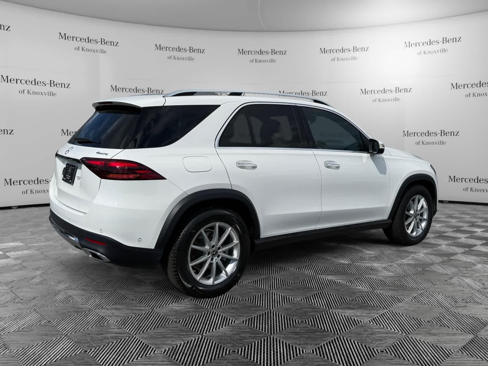 Certified Used 2025 Polar White Mercedes-Benz GLE 350 image 5