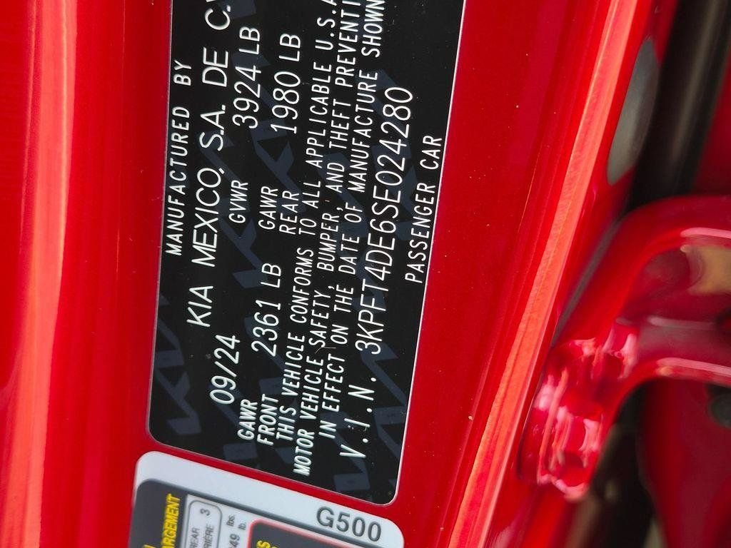 Used 2025 Red Kia LXS image 27