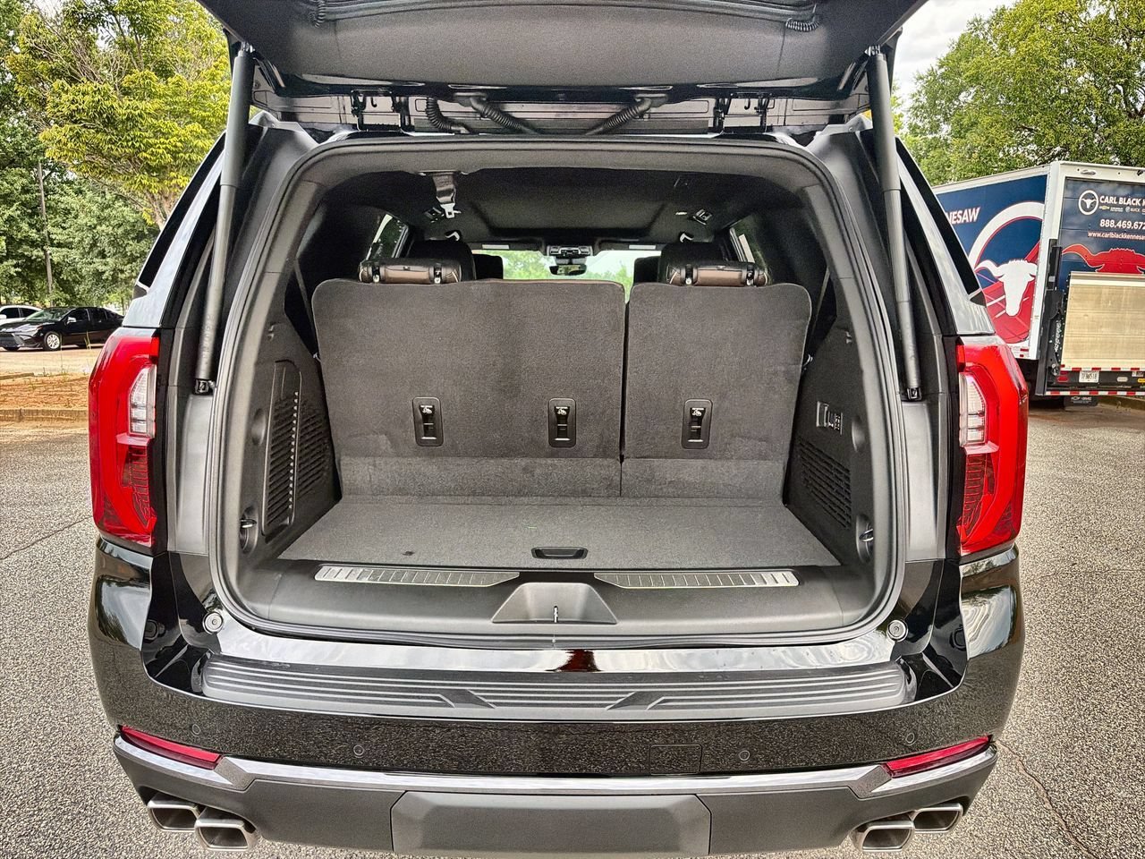 2026 GMC Yukon Denali Ultimate - Photo 21
