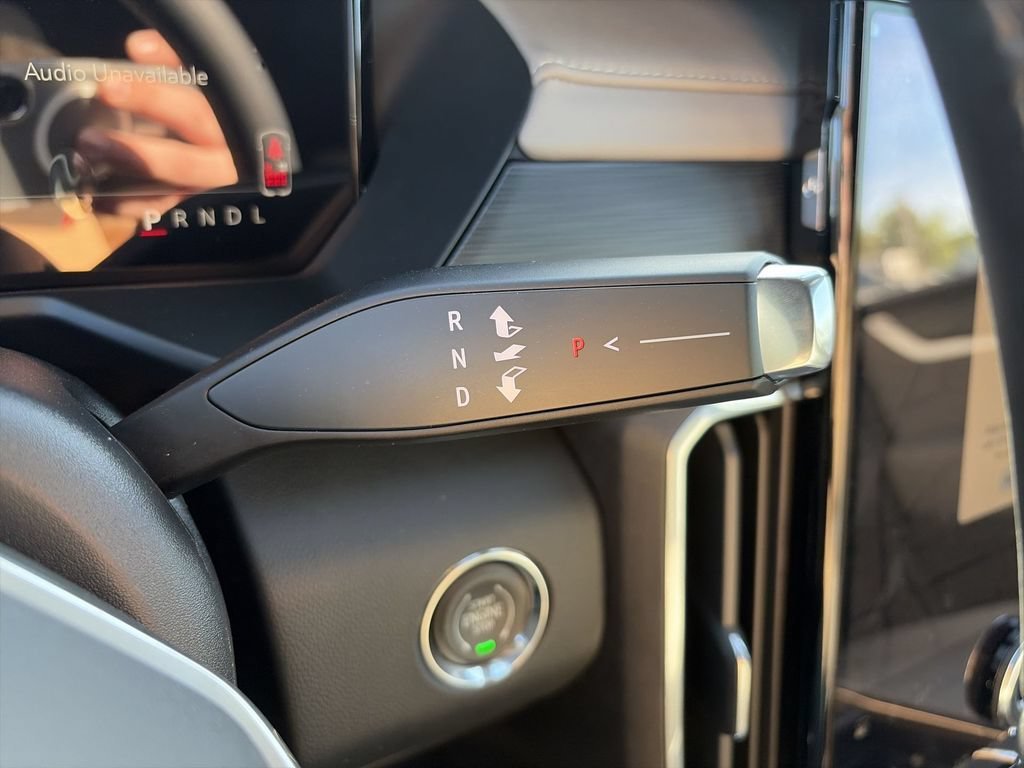 New 2026 Sterling Metallic GMC Elevation image 26