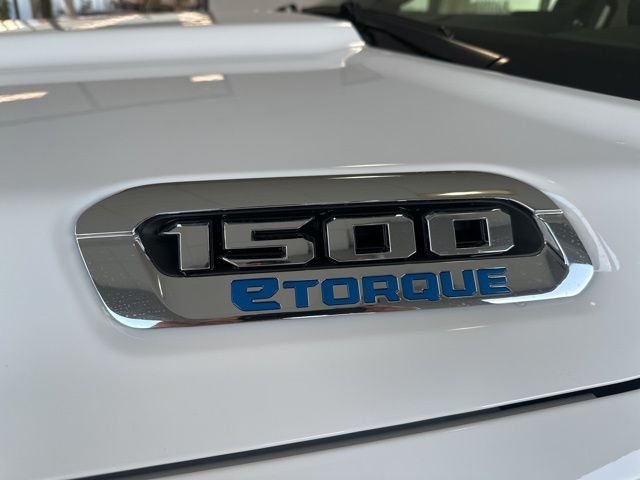 New 2026 Bright White Clear-Coat Exterior Paint RAM Laramie image 10