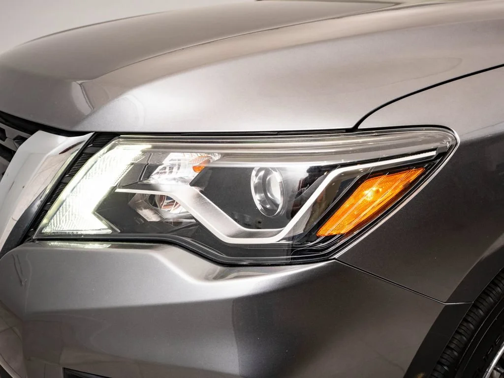 Used 2020 Gun Metallic Nissan SV image 14