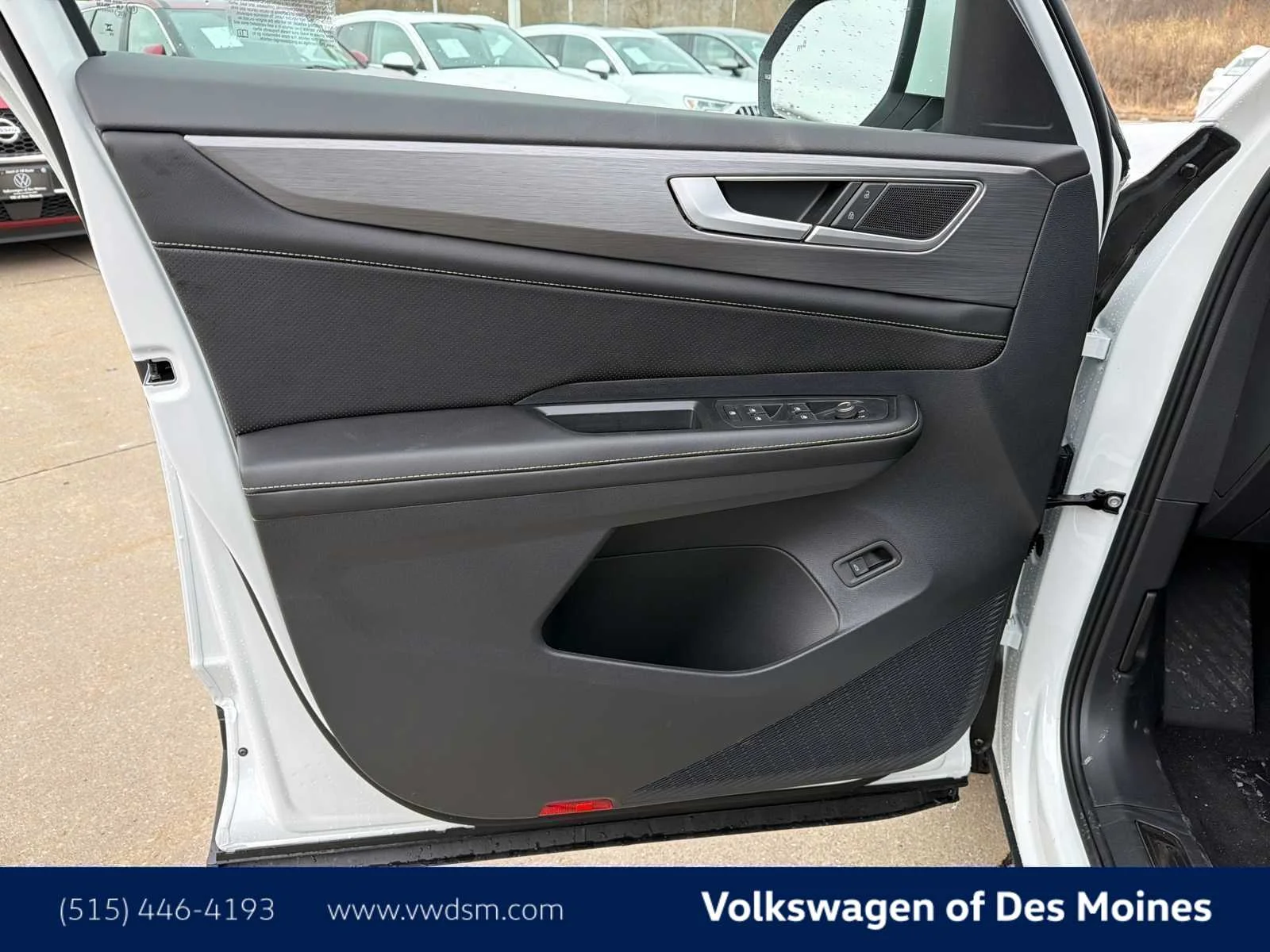 New 2026 Opal White Pearl Volkswagen 2.0T SE w/Technology image 22