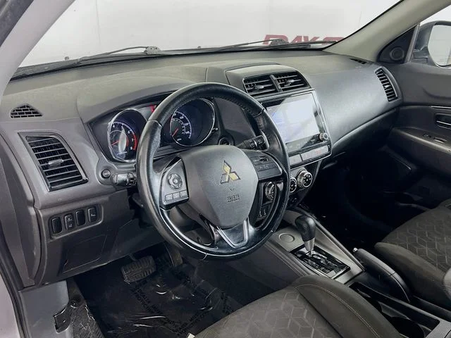 Used 2021 Gray Mitsubishi 2.0 SE image 33