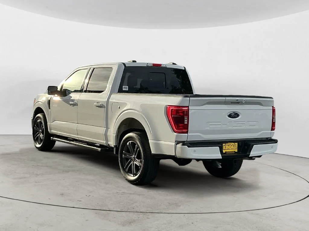 Used 2023 White Ford XLT image 7