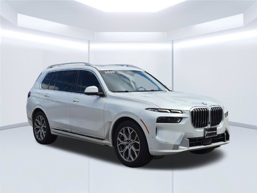 Used 2023 White BMW xDrive40i image 8
