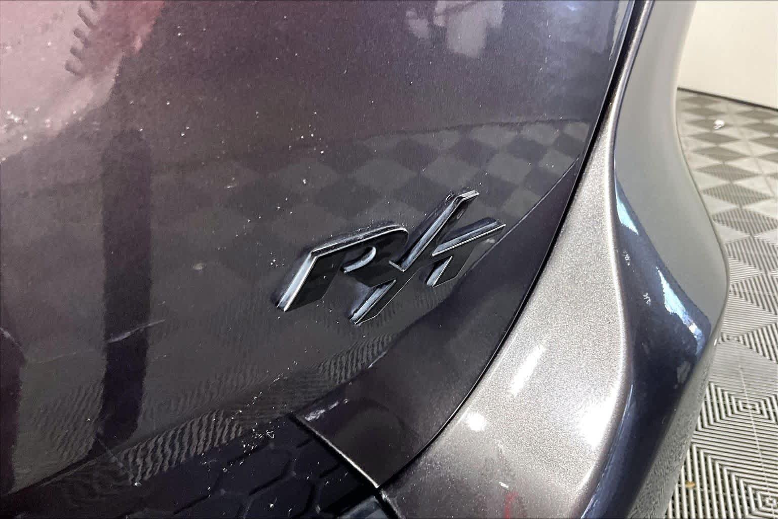 Used 2018 Granite Clearcoat Dodge R/T image 10