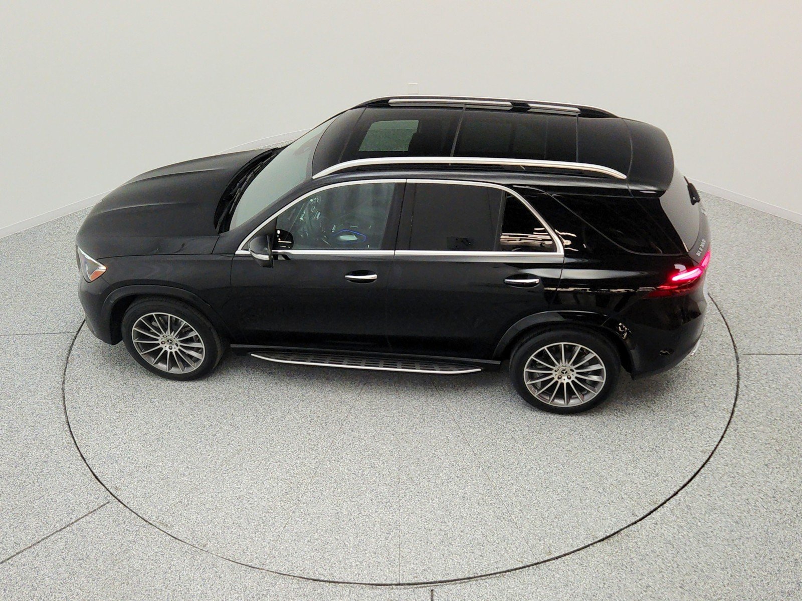 Used 2024 Black Mercedes-Benz GLE 350 4MATIC® SUV image 30