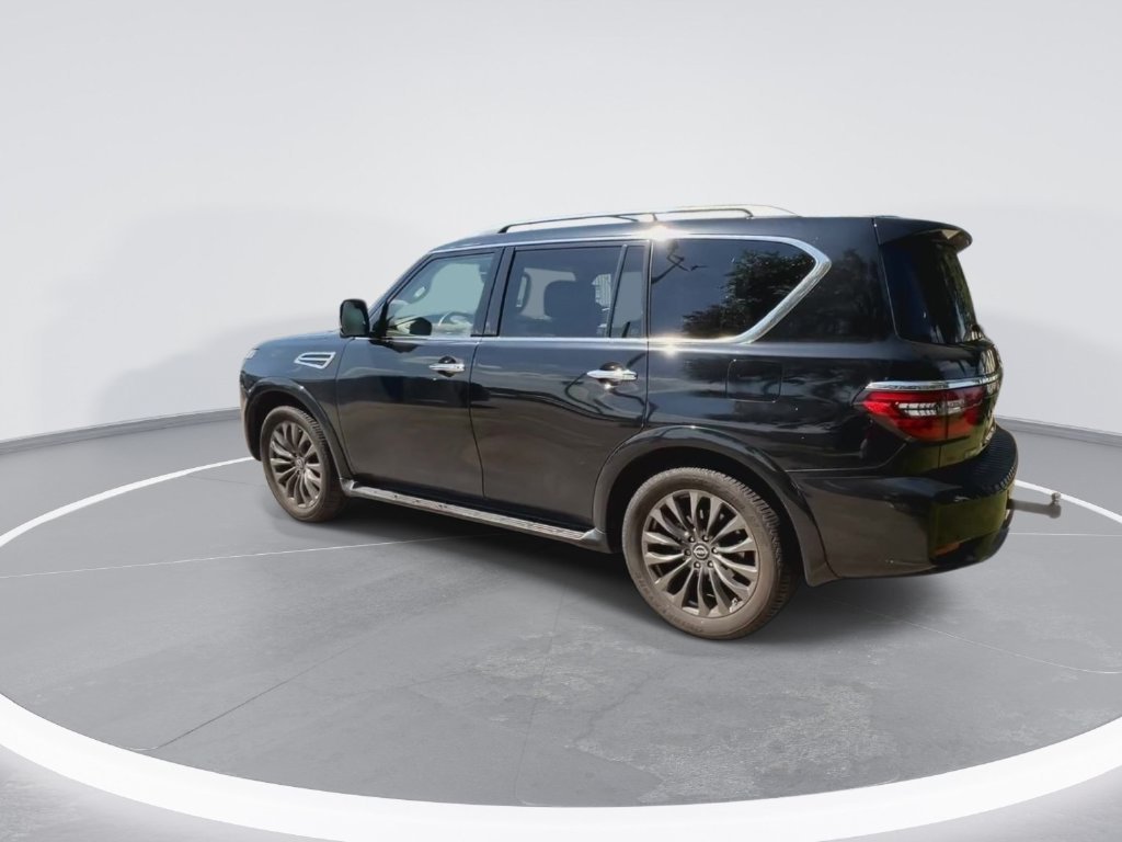 Used 2023 Black Nissan Platinum image 6
